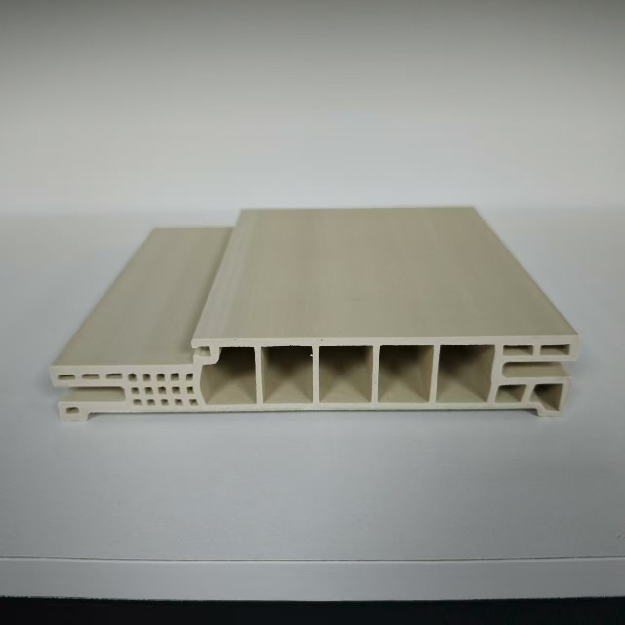 Telaio per porta WPC tipo A da 100/140/180/220 mm per pannello da 40 mm/45 mm